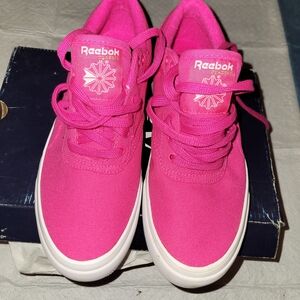 Reebok Pink Sneakers Vibrant Low-Top Athletic